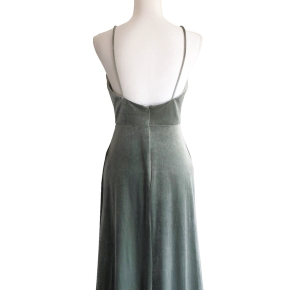 Lovely Womens Sage Green Velvet A-line High Slit Gown Size 4 - Picture 7 of 16
